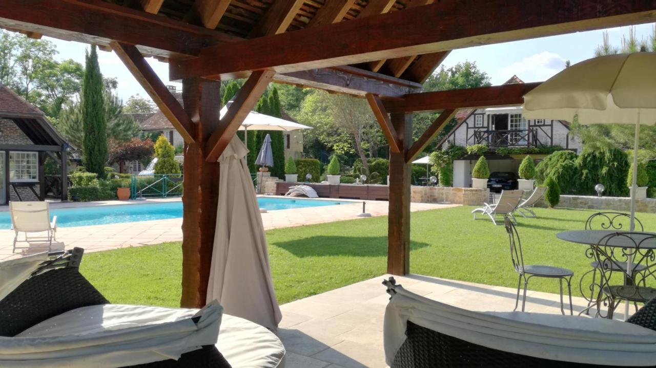 Moulin Du Soustre Bed & Breakfast Cavagnac Exterior photo